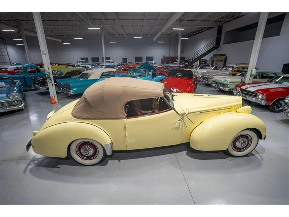 1939 Packard - Image 12 of 31