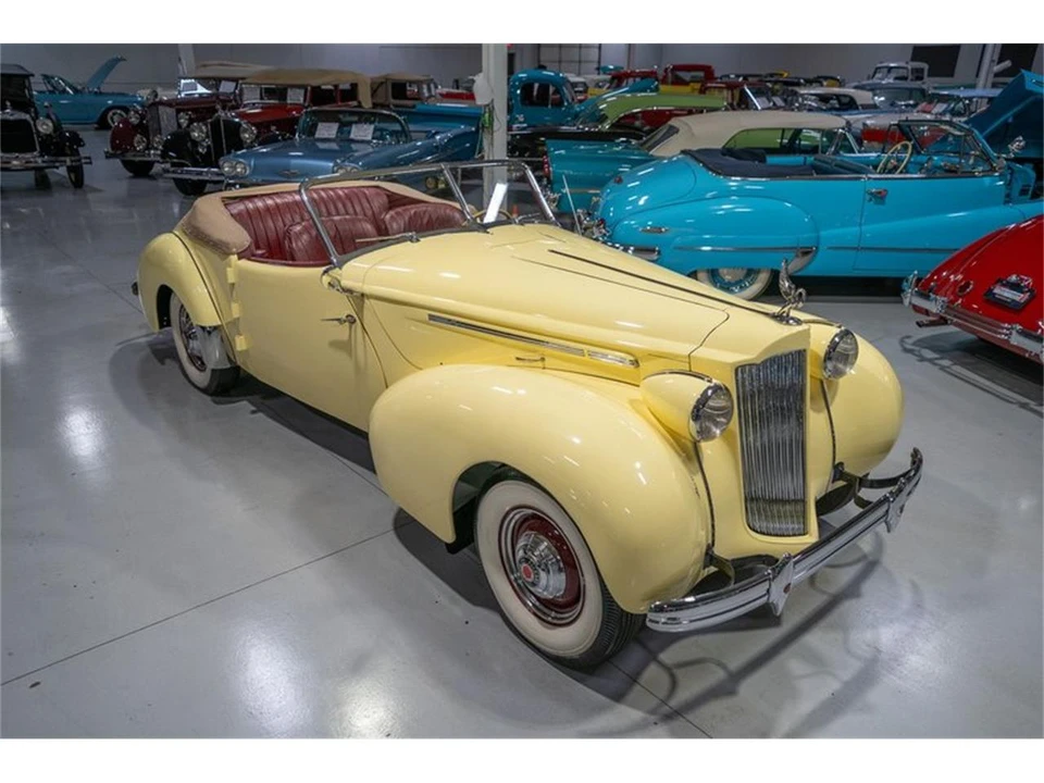 1939 Packard - Image 3 of 31