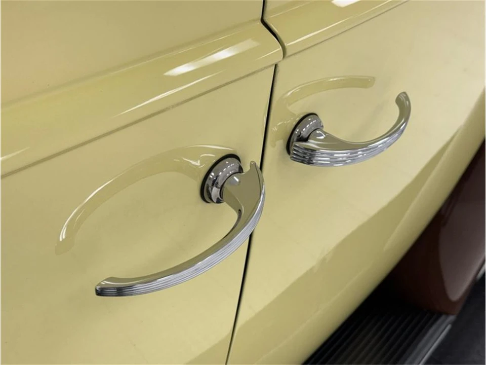 1939 Packard Twelve - Image 16 of 31