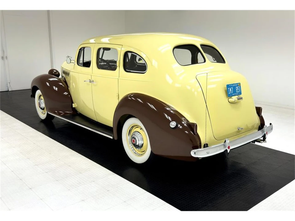 1939 Packard Twelve - Image 3 of 31
