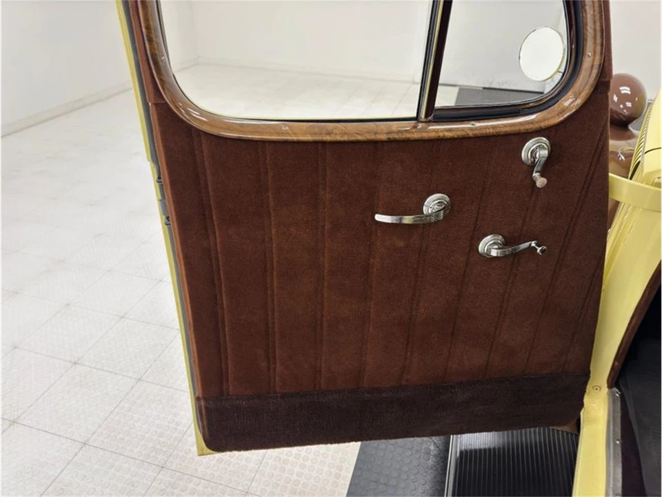 1939 Packard Twelve - Image 27 of 31
