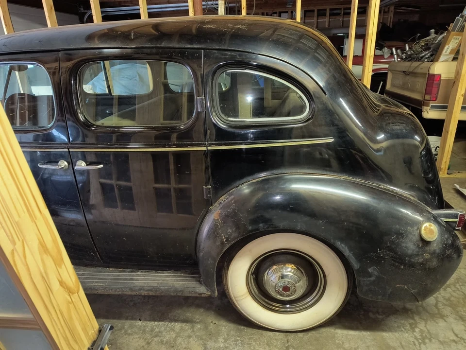 1939 Packard - Image 5 of 21