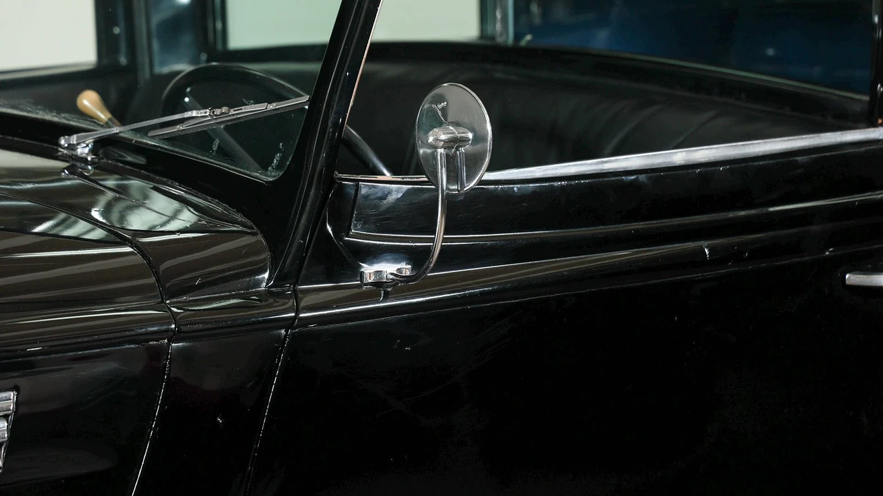 1939 Packard - Image 14 of 31