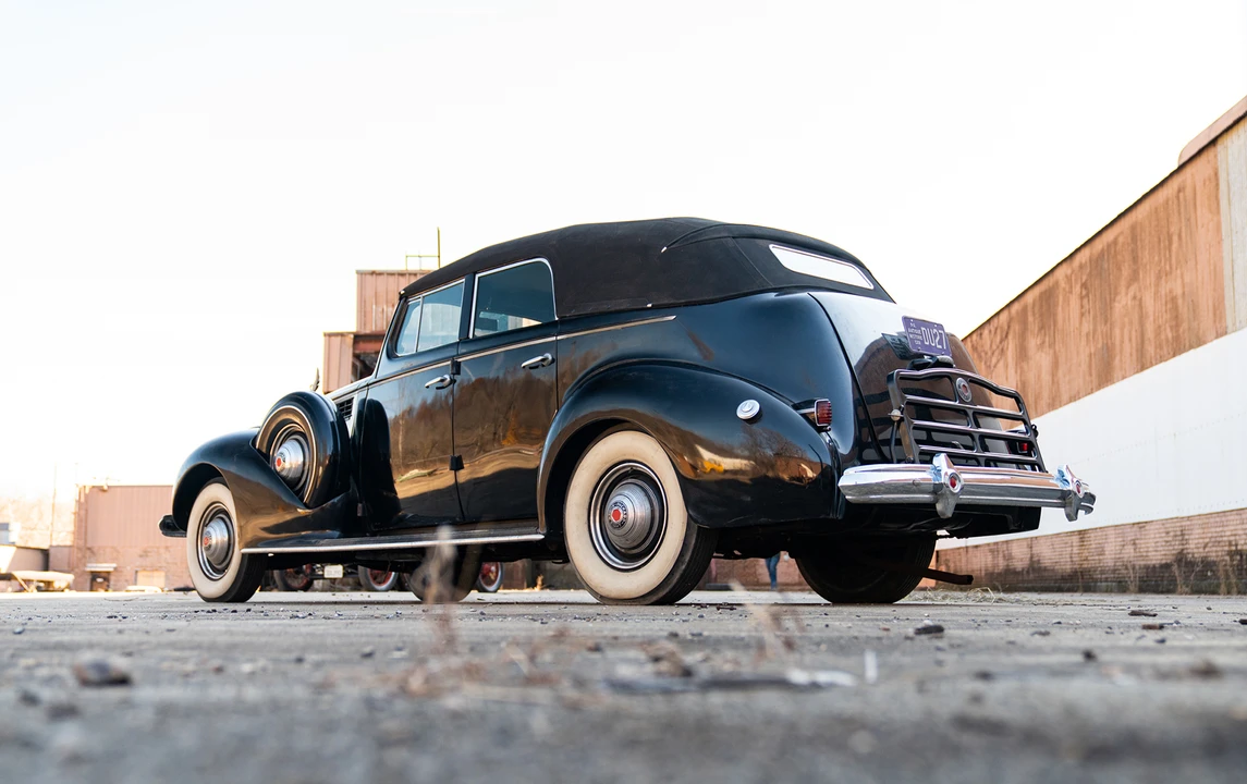 1939 Packard Eight - Image 4 of 10