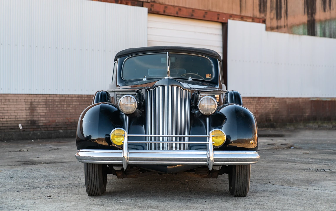 1939 Packard Eight - Image 9 of 10