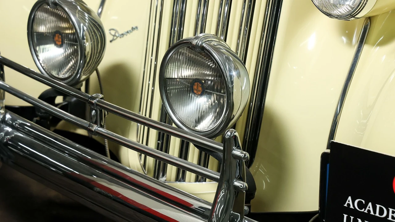 1939 Packard - Image 11 of 31