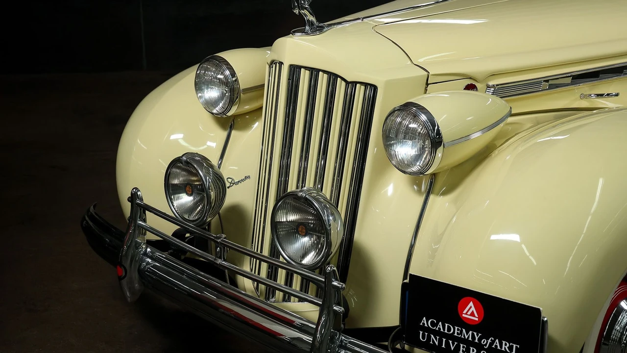 1939 Packard - Image 13 of 31