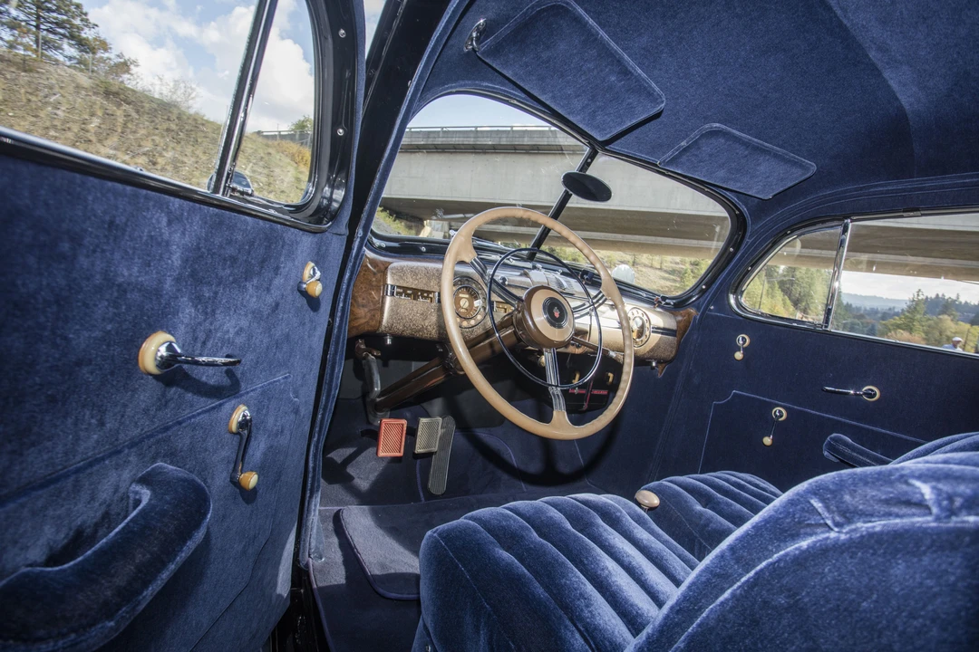 1939 Packard Eight - Image 13 of 31