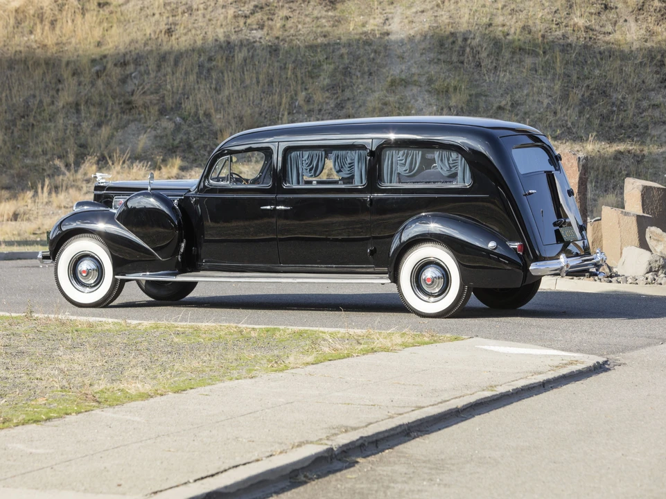 1939 Packard Eight - Image 2 of 31