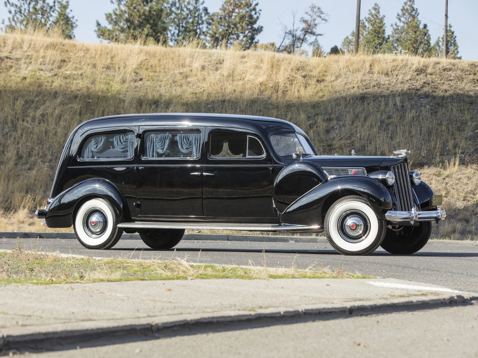 1939 Packard Eight - Image 3 of 31