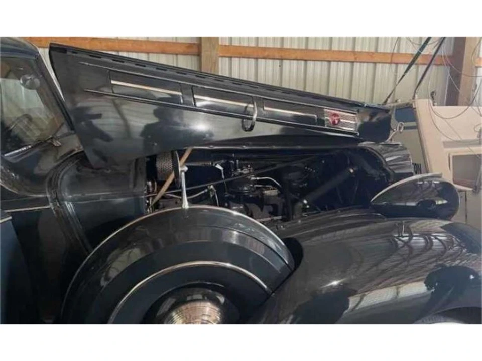 1939 Packard Twelve - Image 14 of 19