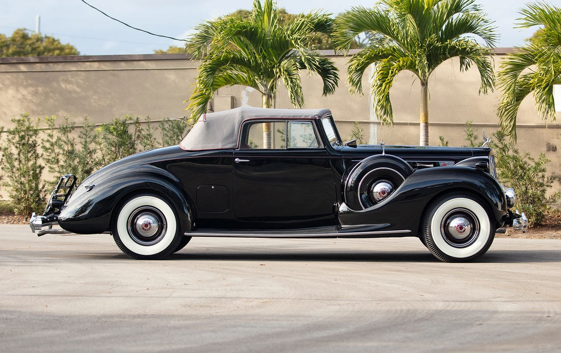 1939 Packard Twelve - Image 5 of 9