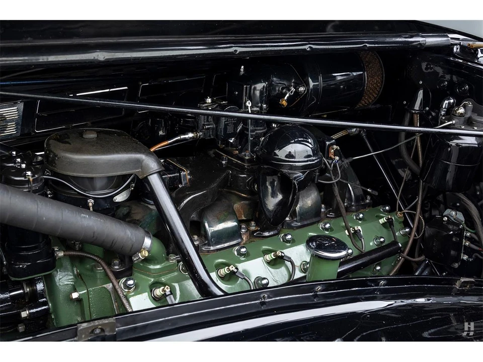 1939 Packard Twelve - Image 5 of 31