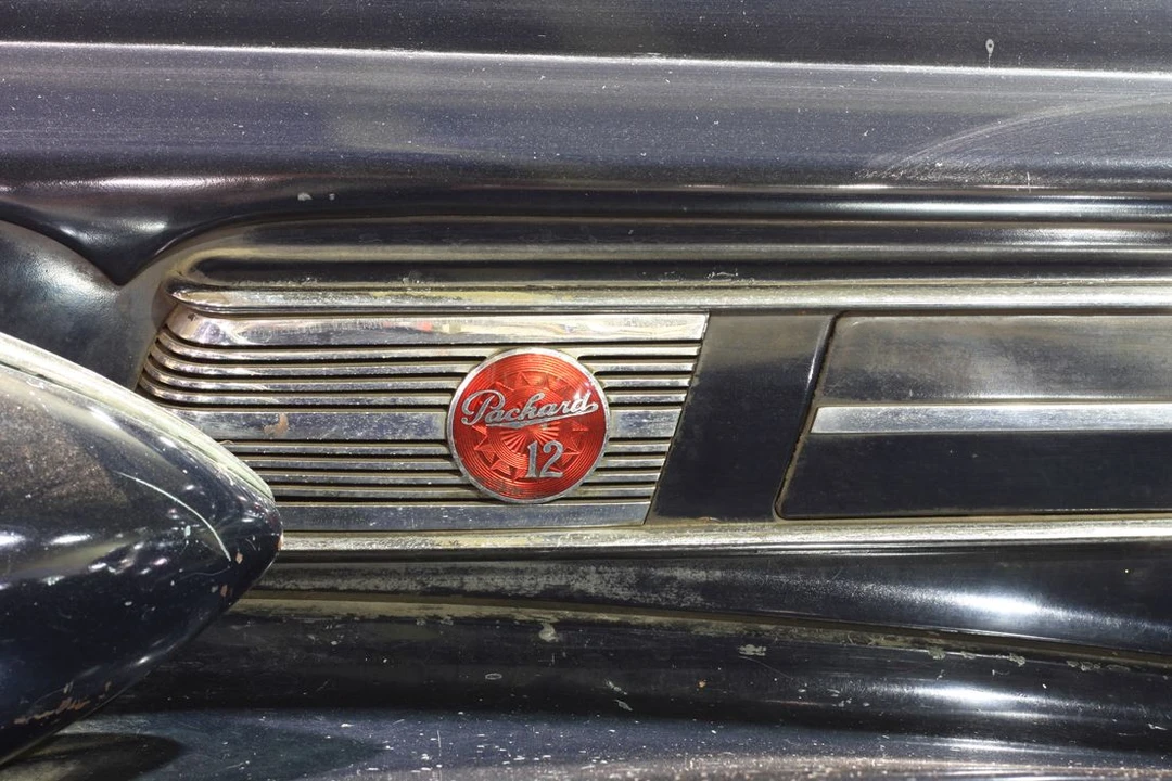 1939 Packard Twelve - Image 7 of 7