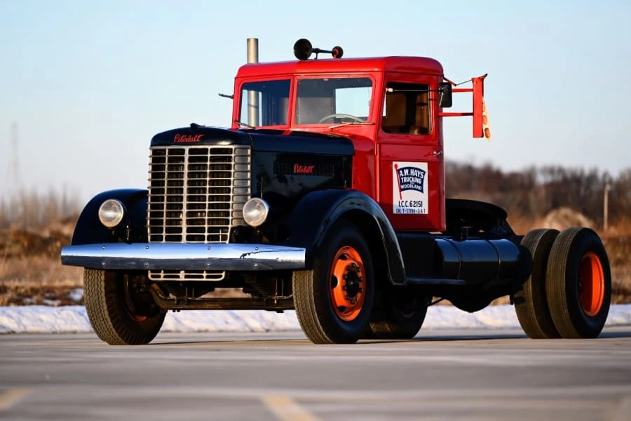 1939 Peterbilt - Image 2 of 8