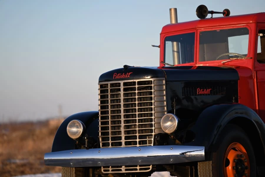 1939 Peterbilt - Image 3 of 8