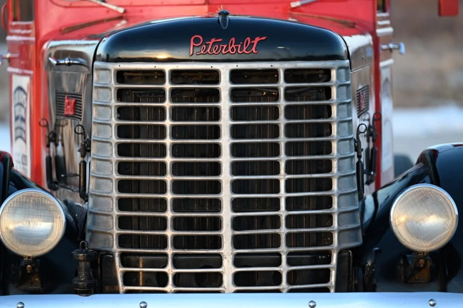 1939 Peterbilt - Image 5 of 8