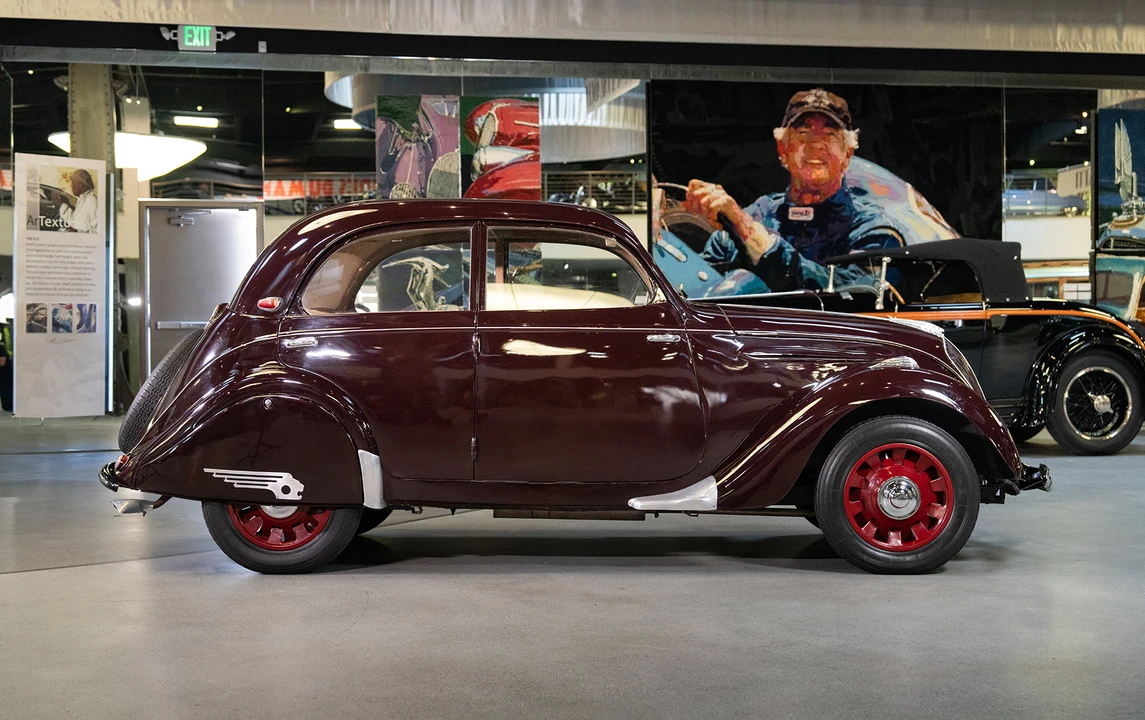1939 Peugeot - Image 2 of 31