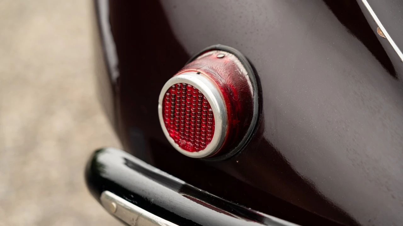 1939 Peugeot 504 - Image 30 of 31