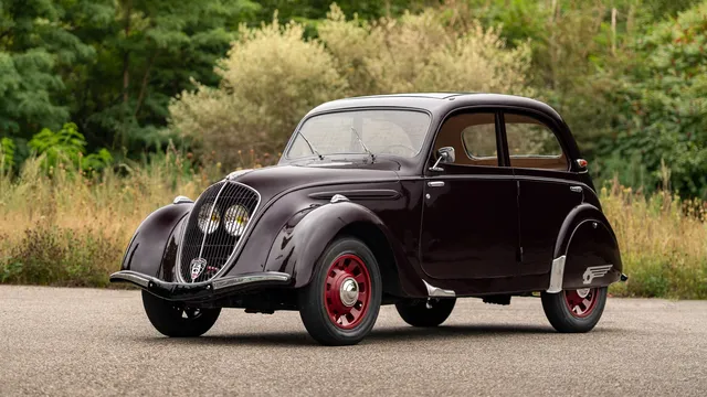 1939 Peugeot 202 Berline Luxe
