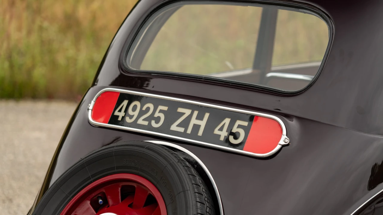 1939 Peugeot 504 - Image 24 of 31