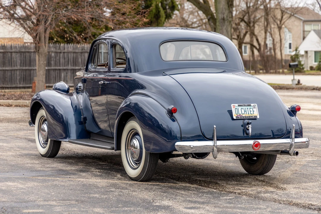 1939 Pontiac - Image 4 of 31