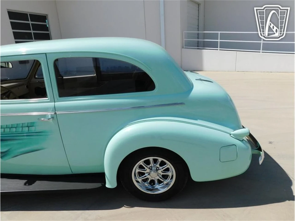 1939 Pontiac - Image 17 of 31