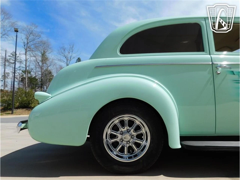 1939 Pontiac - Image 27 of 31