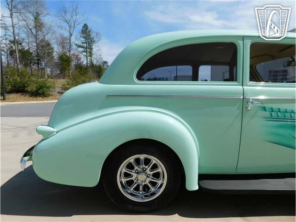 1939 Pontiac - Image 28 of 31