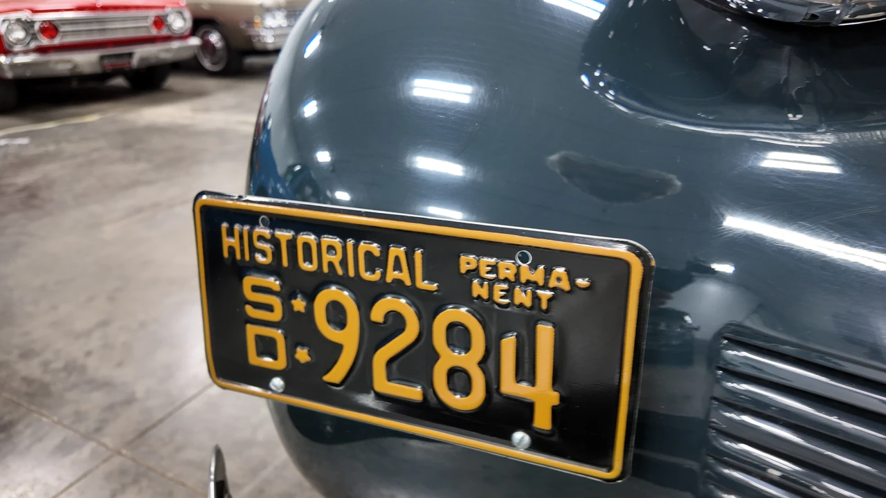 1939 Chevrolet Standard & Master & Master Deluxe & Special Deluxe - Image 12 of 31