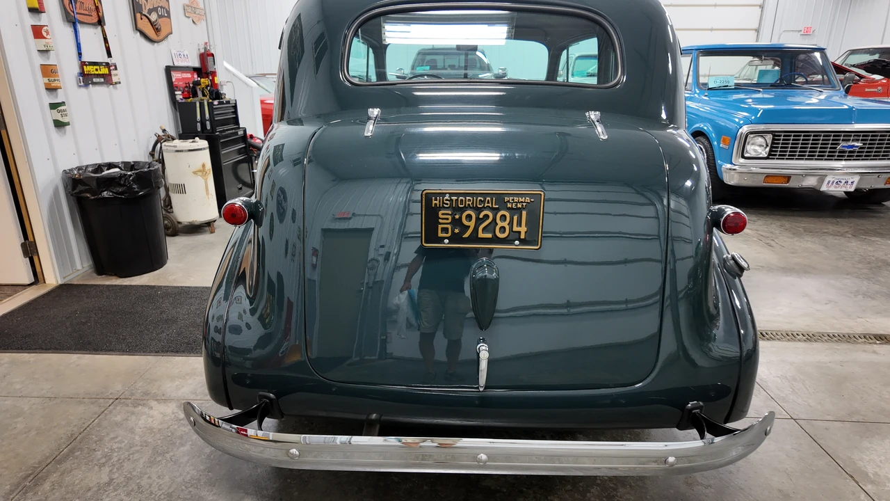 1939 Chevrolet Standard & Master & Master Deluxe & Special Deluxe - Image 5 of 31