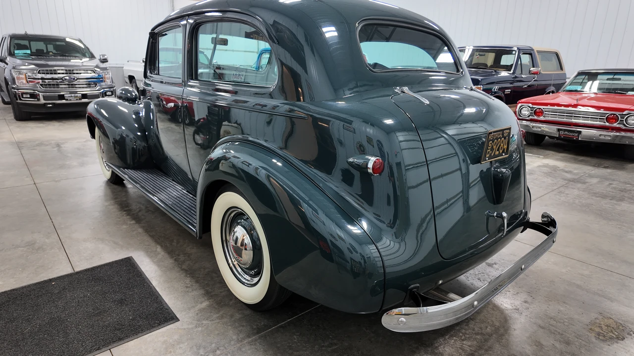 1939 Chevrolet Standard & Master & Master Deluxe & Special Deluxe - Image 4 of 31