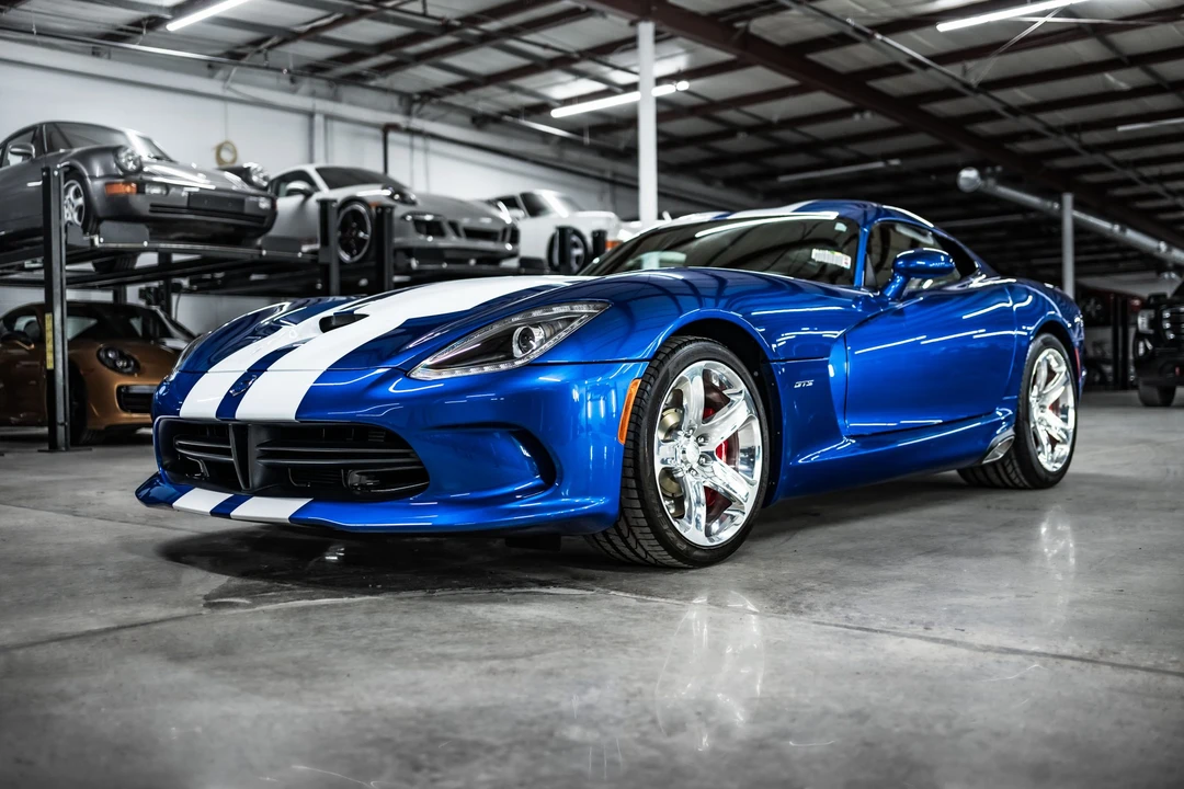 2013 Dodge Viper 5th Gen - Image 4 of 31