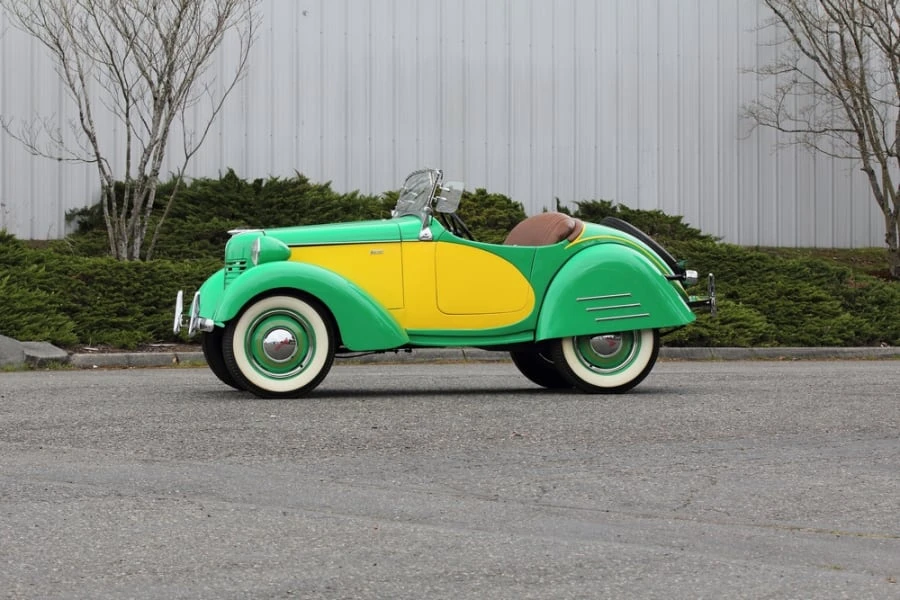 1940 Austin - Image 2 of 12