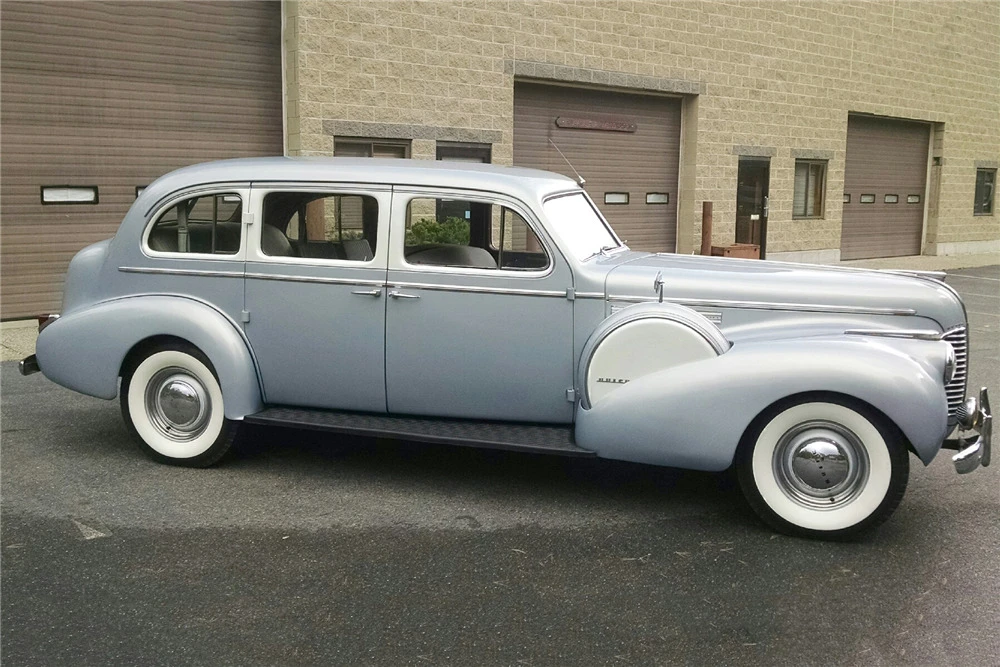 1940 Buick Roadmaster - Image 5 of 5