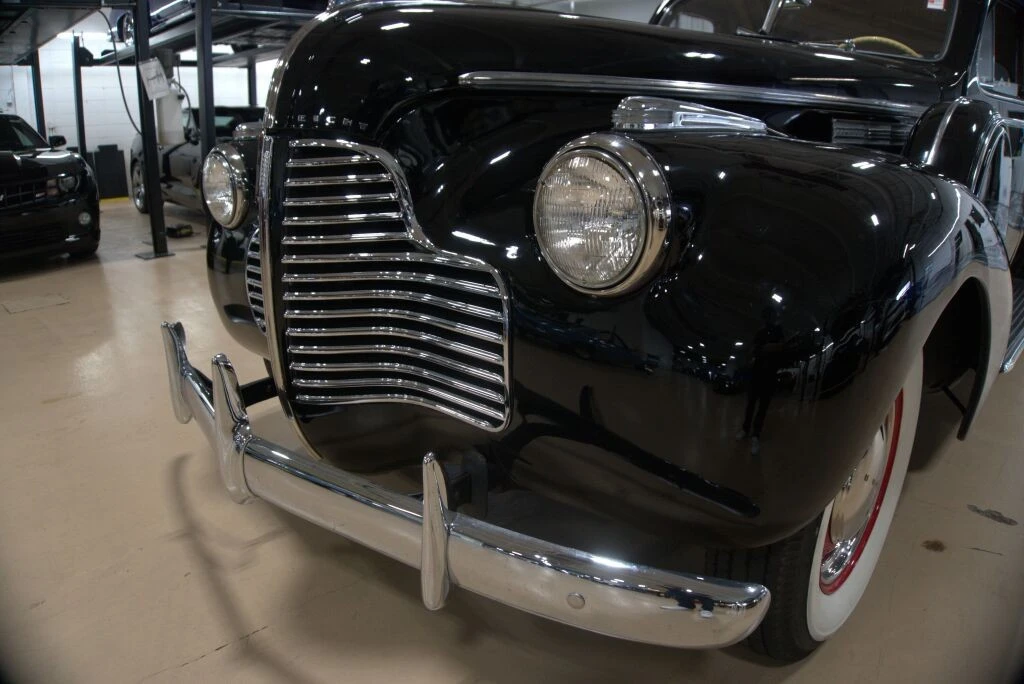 1940 Buick Roadmaster - Image 11 of 12