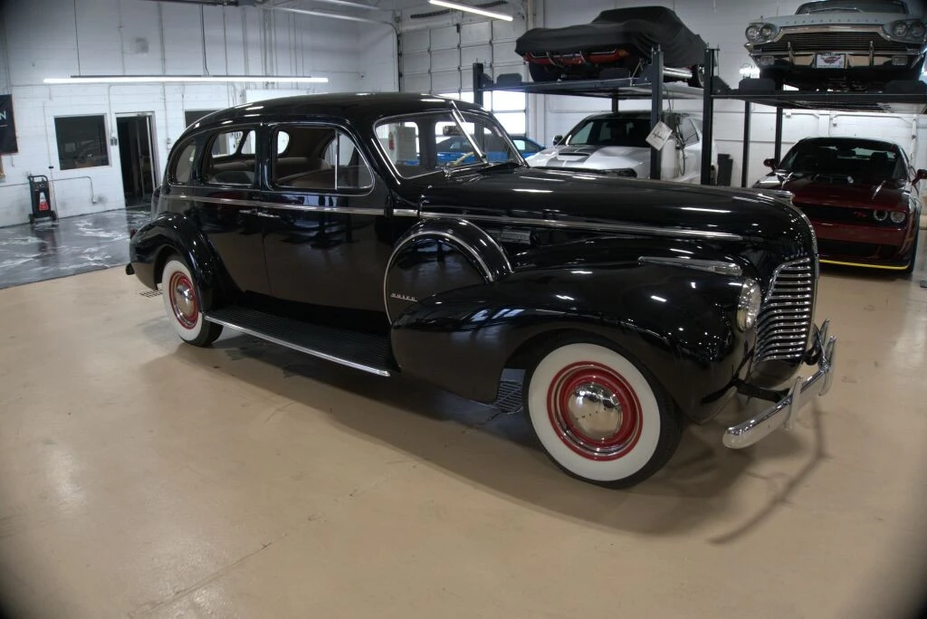 1940 Buick Roadmaster - Image 8 of 12