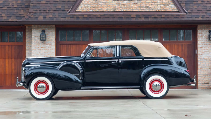 1940 Buick Roadmaster - Image 2 of 21
