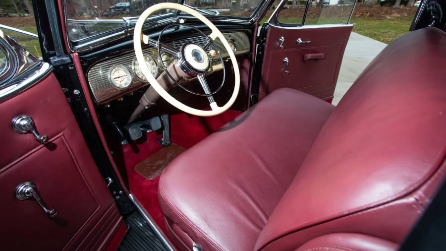 1940 Buick Roadmaster - Image 4 of 21