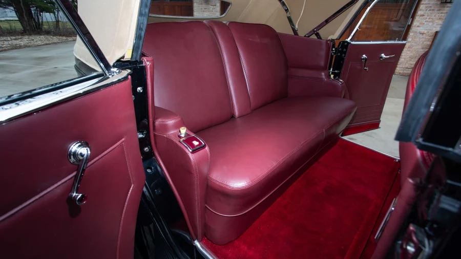 1940 Buick Roadmaster - Image 9 of 21