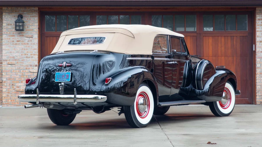 1940 Buick Roadmaster - Image 19 of 21