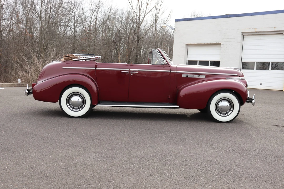 1940 Buick Century - Image 2 of 31