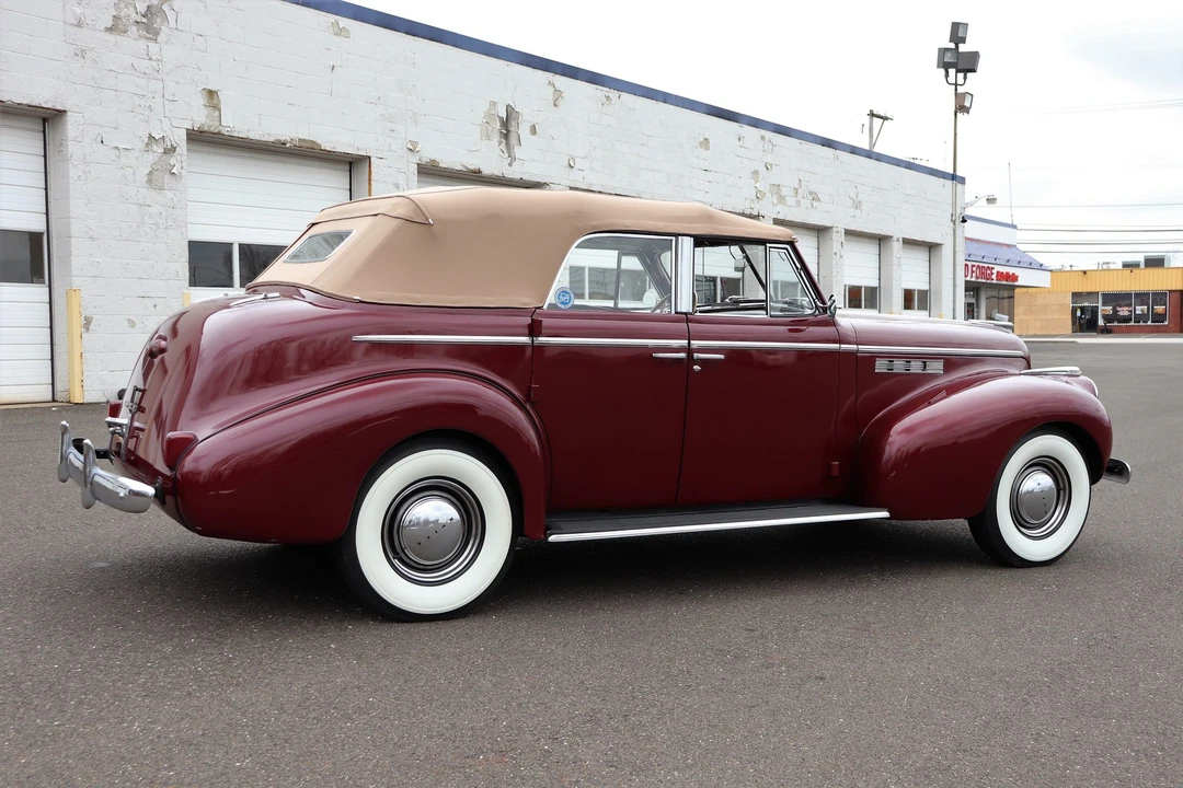 1940 Buick Century - Image 9 of 31
