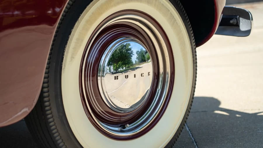 1940 Buick - Image 6 of 17