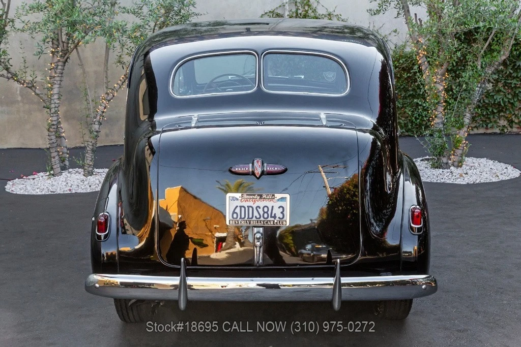 1940 Buick Roadmaster - Image 6 of 12