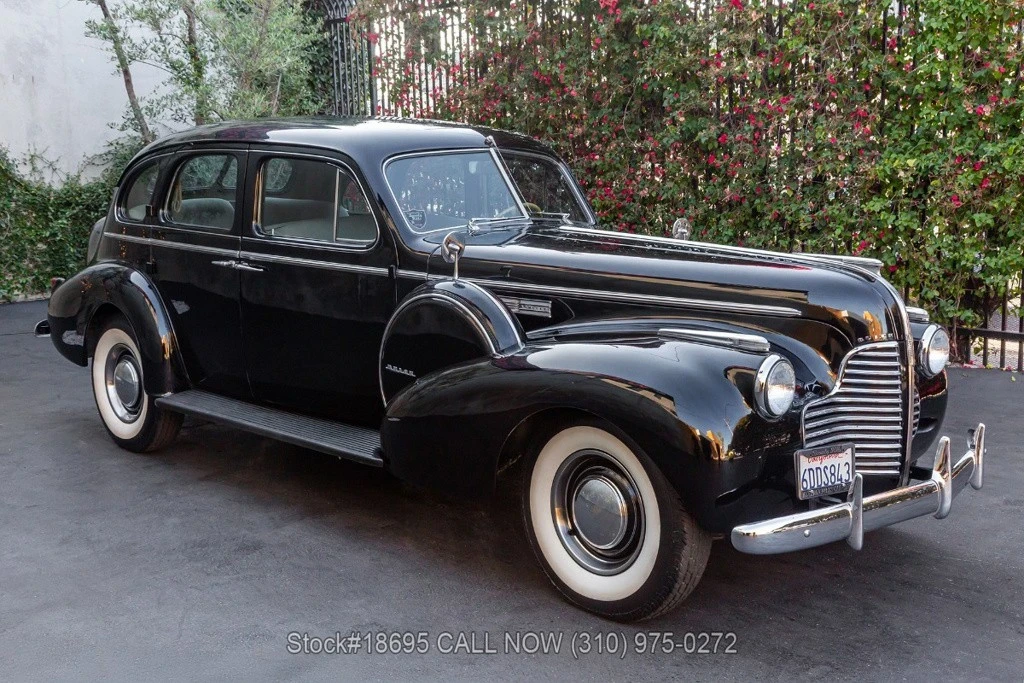 1940 Buick Roadmaster - Image 3 of 12