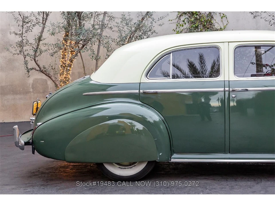 1940 Buick Roadmaster - Image 10 of 31