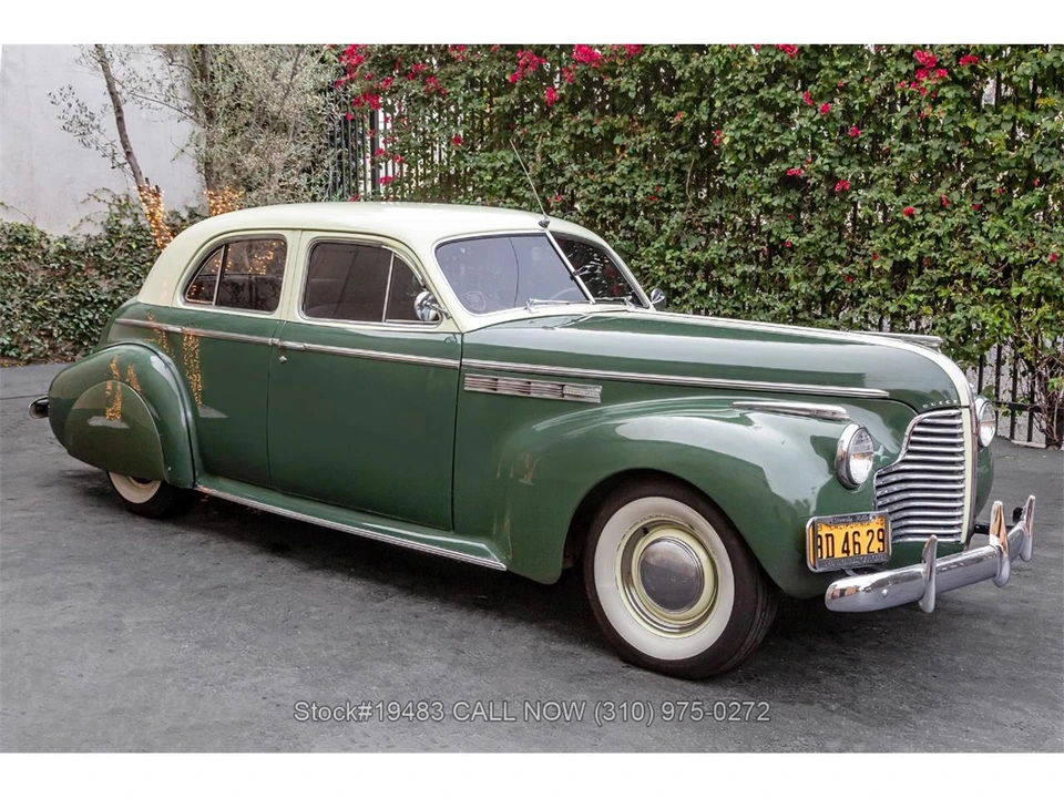 1940 Buick Roadmaster - Image 2 of 31