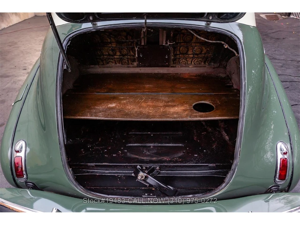 1940 Buick Roadmaster - Image 26 of 31