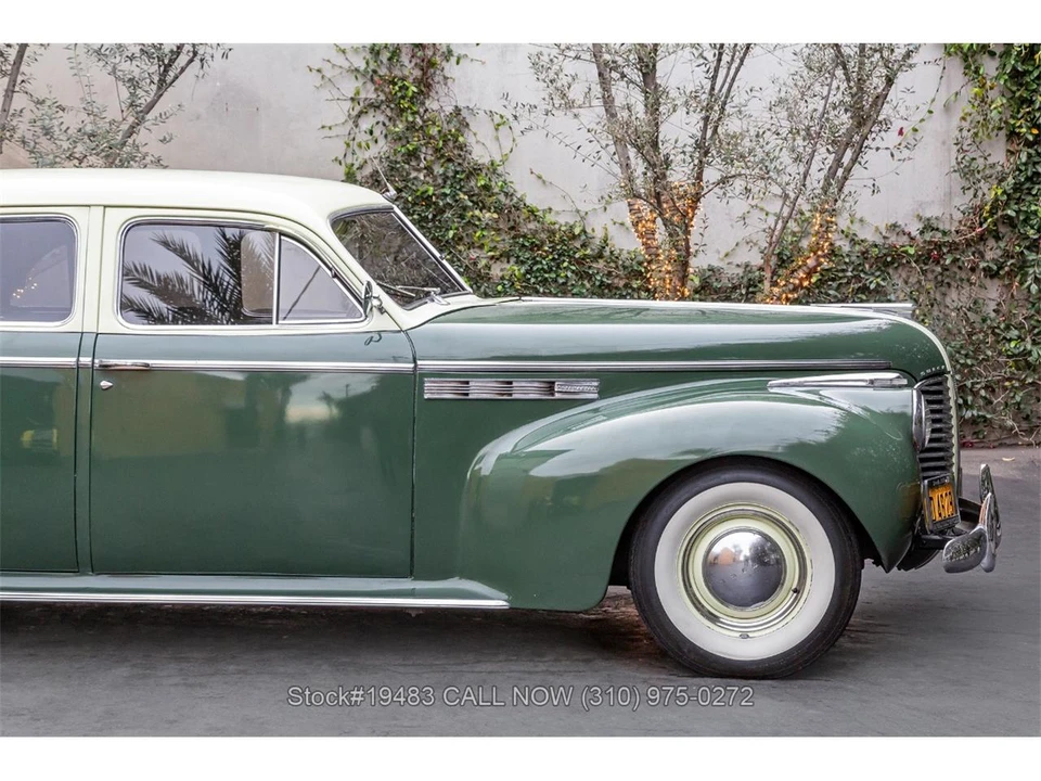 1940 Buick Roadmaster - Image 9 of 31